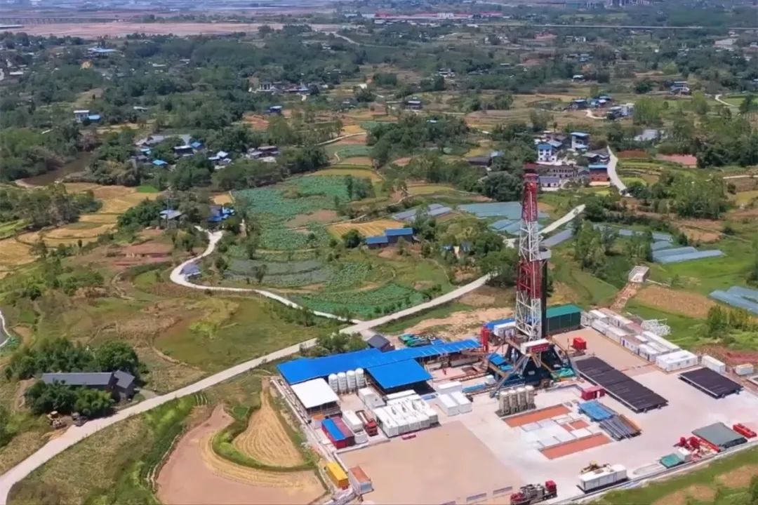 大慶油田加快推進上產步伐。李新龍 攝.jpg