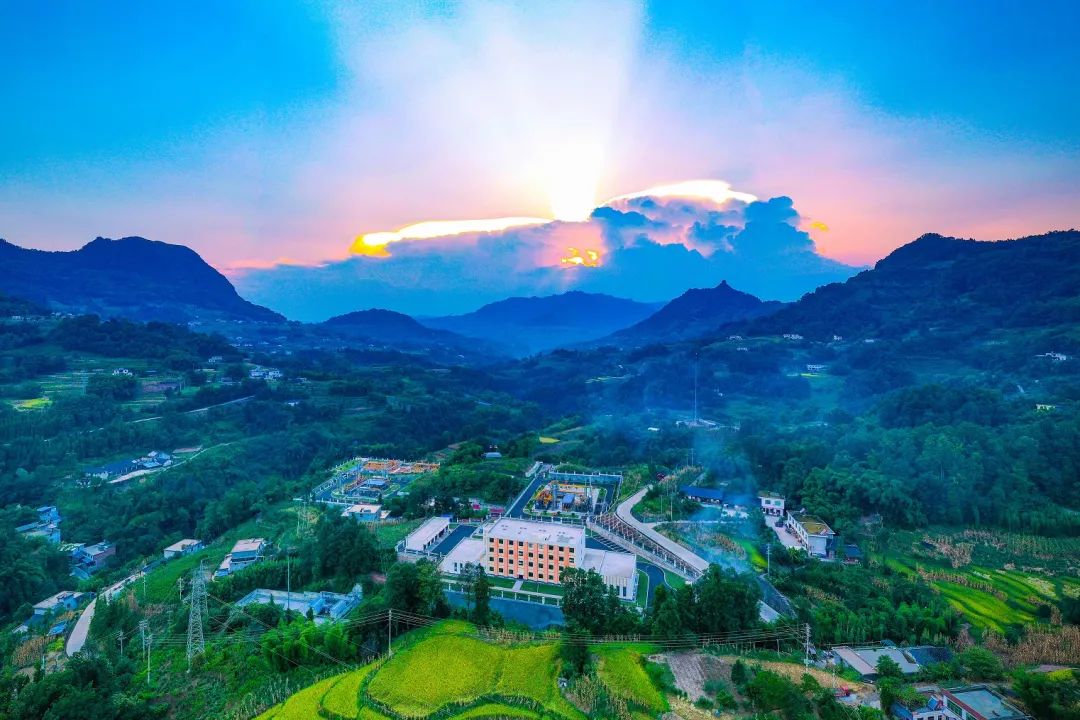 西南油氣田寧209井區中心站。王子丹 攝.jpg