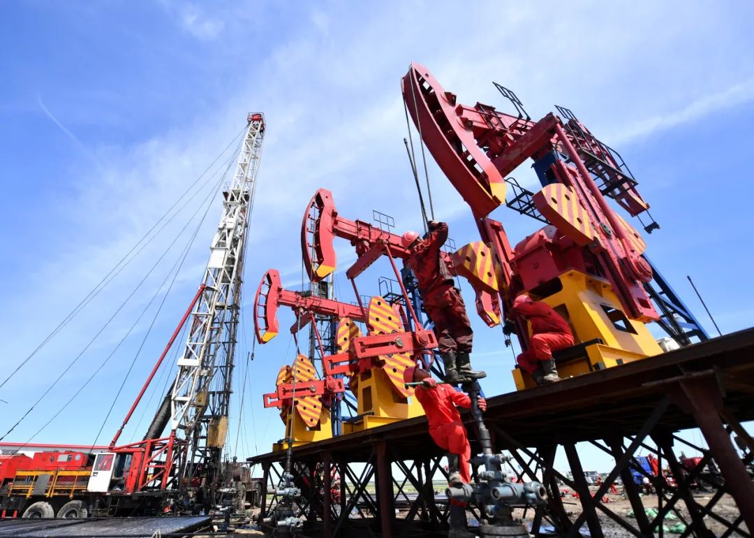 吉林油田新木廟20投產作業現場。丁磊 攝.jpg