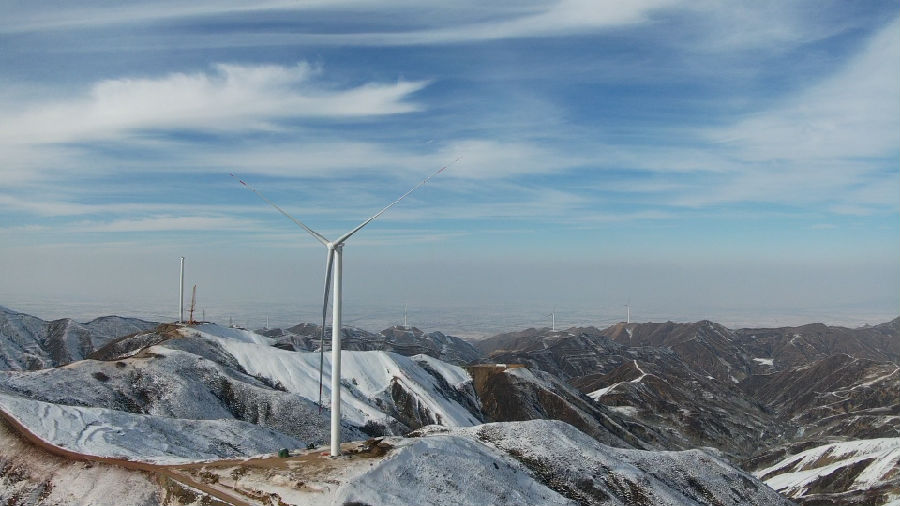項目建成后，預計年平均pl上網電量10979.5萬千瓦時，運營期內可上繳利稅約1.7億人民幣。同燃煤電廠相比，每年可為國家節約標準燃煤3.79萬噸，相應每年可減少多種有害氣體和廢氣排放，其中減少二氧化硫排放量約48.41噸，氮氧化物約48.41噸，減少排放二氧化碳約13.57萬噸。圖為項目現場。