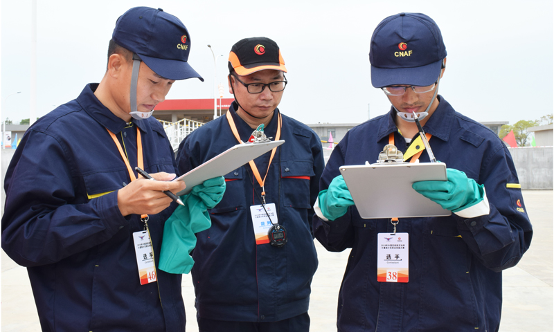 自2006年至今，中國航油已成功舉辦七屆民航航空油料崗位職業技能大賽，一大批優秀專業技能人才通過大賽脫穎而出。其中，有7名獲獎選手榮獲全國或民航“五一勞動獎章”，29名獲獎選手榮獲全國或民航“技術能手”，16名獲獎選手榮獲“全國民航金牌員工”，近百名選手晉升了職業資格。圖為中國民航航空油料計量統計員職業技能大賽決賽現場。 