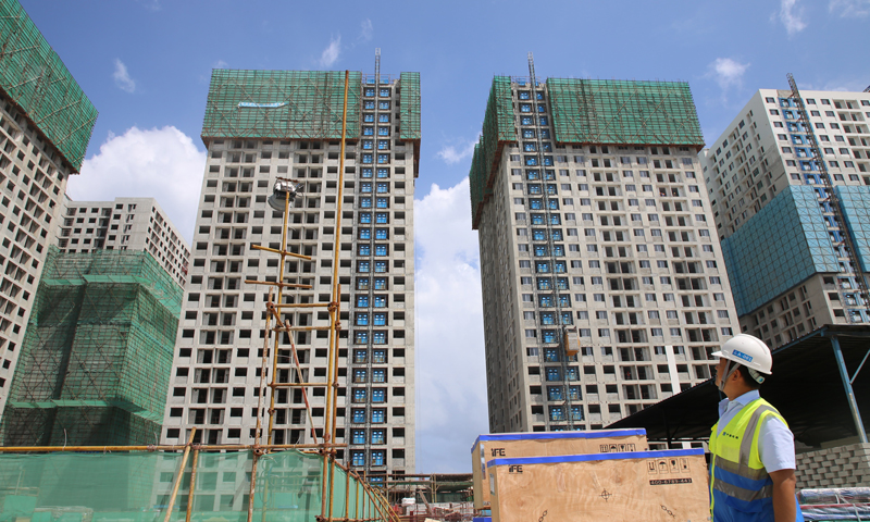 圖為馬爾代夫胡魯馬累島的公益住房項目施工現場。（新華社記者 朱瑞卿 攝）