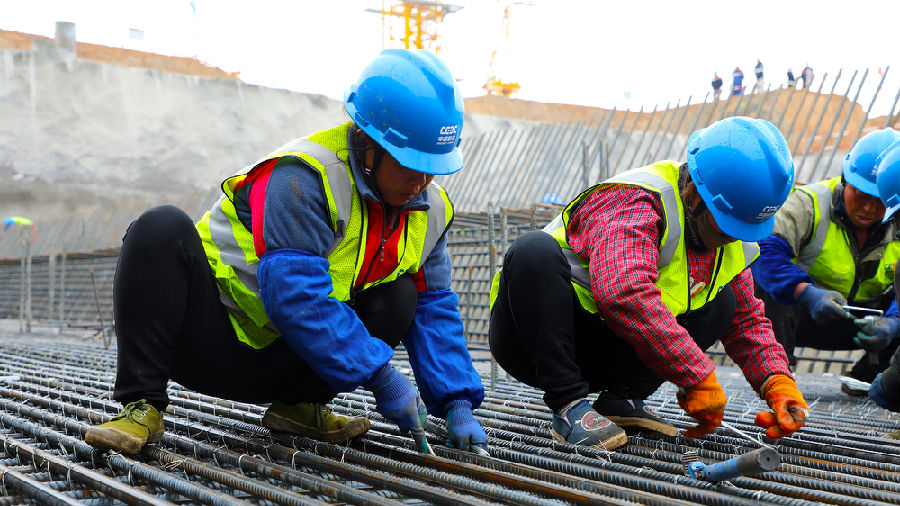 今年，山西電建將勇擔央企重責，積極投身可再生能源市場領域，服務美麗中國和生態文明建設。