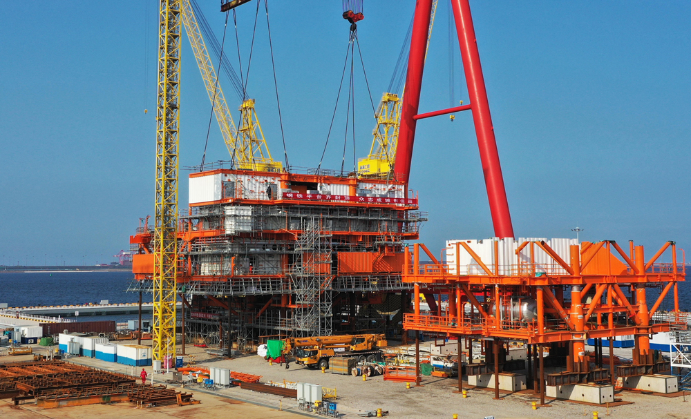 中國海油天津分公司工程建設中心總經理文近來介紹，墾利6-1油田是我國第一大原油生產基地──渤海油田今年在建的最大原油增產項目，由墾利6-1油田4-1區塊，5-1、5-2、6-1區塊和10-1北區塊3個開發項目組成，石油探明地質儲量超過1億噸。