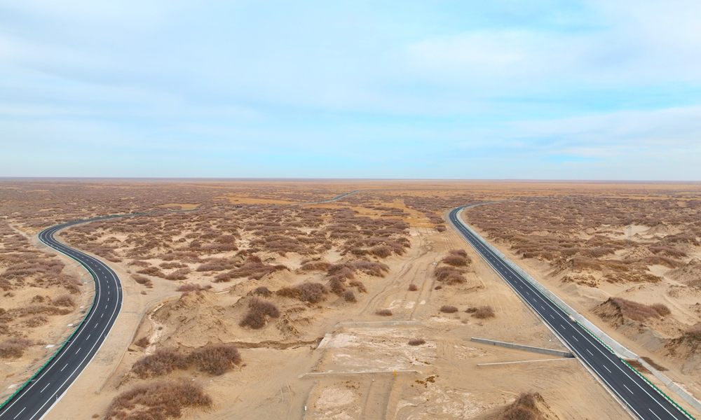 該工程是新青川公路大通道青海境內南線走廊中的一段，也是青海西進新疆、南達四川公路運輸大通道的重要組成部分。建成通車后，對完善青海省與新疆、西藏交通網絡，推動“一帶一路”建設，促進區域優勢資源開發具有重大意義。