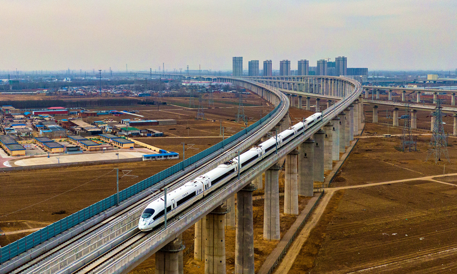 2022年12月30日，中國中鐵旗下中鐵電氣化局參建的京唐城際鐵路正式開通運營，北京站至唐山站最快1小時3分可達。京唐城際鐵路起自北京城市副中心站，終到河北唐山站，正線線路全長148.7公里，共設車站8座，最高設計時速350公里。中鐵電氣化局負責京唐正線、津山線以及京唐津秦下行聯絡線橋梁、路基、站房等施工任務。