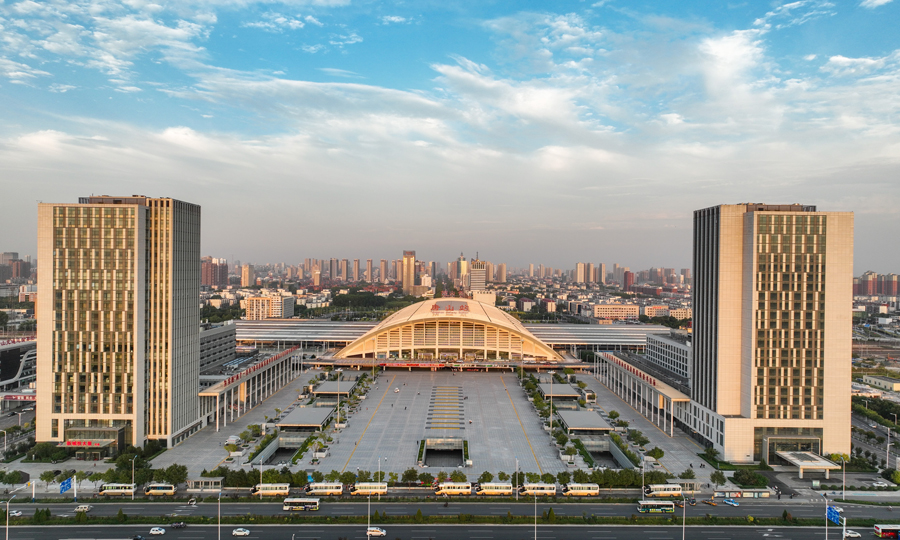 京唐城際鐵路開通后，打通了北京通州至唐山的城際通道，有力支撐京津唐地區經濟一體化發展，對帶動北京通州、河北香河、天津寶坻以及唐山的經濟協同發展具有重要意義。