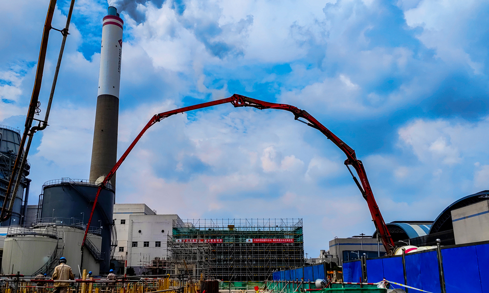 2022年9月27日拍攝的國家能源集團江蘇泰州電廠CCUS項目施工現場。李慧 攝
