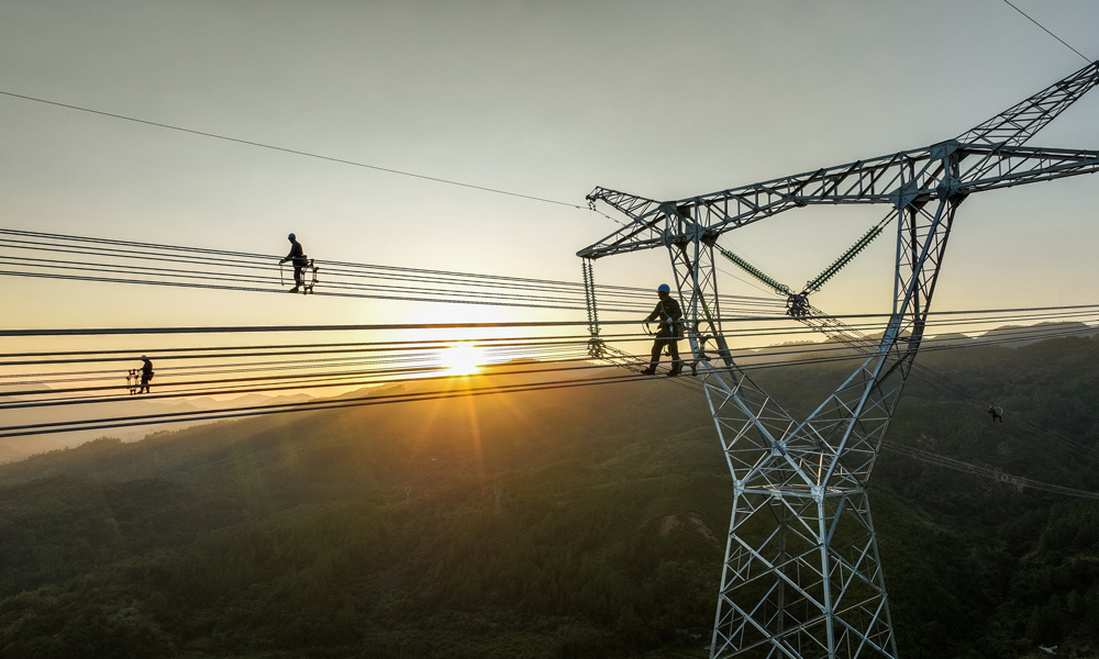 近日，粵港澳大灣區500千伏外環東段工程全面投產，項目途經廣東惠州、河源、汕尾等地，總投資約30億元。