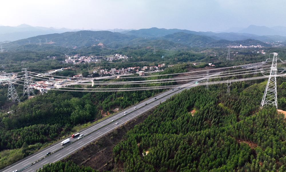 粵港澳大灣區500千伏外環東段工程主要包括新建500千伏開關站1座，擴建500千伏開關站間隔6個，新建線路長度388千米。