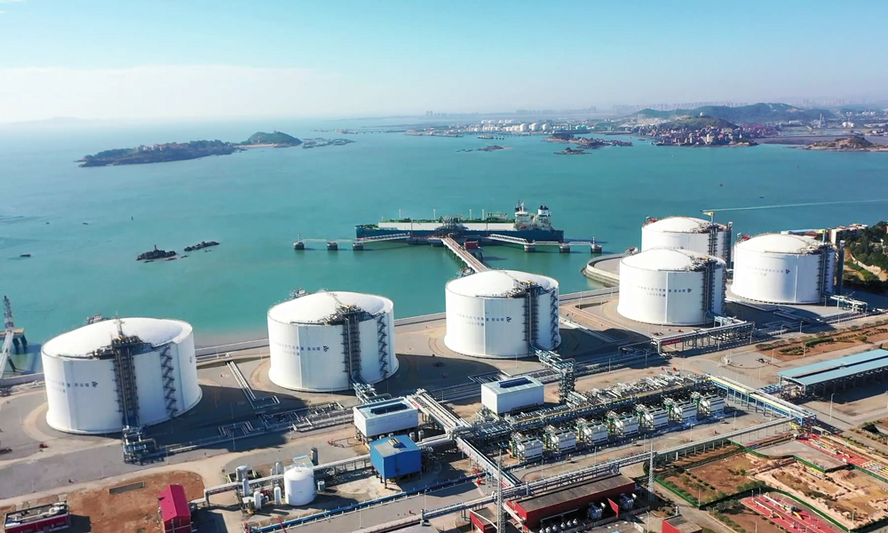 11月20日，希臘籍LNG（液化天然氣）運輸船“阿基里斯”號順利在中國海油福建LNG接收站完成近7萬噸進口LNG的卸貨作業，標志著福建LNG投產至今累計接卸進口LNG突破700船。