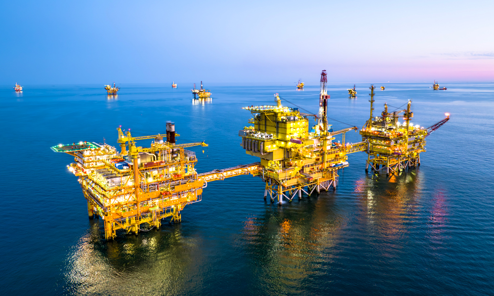 近日，我國第一大原油生產基地渤海油田一季度油氣總產量首次突破1000萬噸，創開發建設60年來最好水平。2025年是渤海油田上產4000萬噸的關鍵之年。開年以來，渤海油田聚焦主責主業，以量增質優為導向，大力推進增儲上產，為保障國家能源安全奮力實現新跨越。