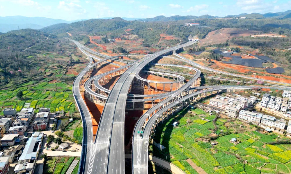 2月14日，中鐵二局參建的彌（勒）玉（溪）高速公路新哨至五山段、通海北至多依樹段正式通車。彌玉高速是廣昆高速公路的聯(lián)絡線，是云南省滇中城市大外環(huán)的重要組成部分和向西南方向出境的大通道，主線全長115.66公里，本次通車的兩段線路分別長27公里、21.78公里。