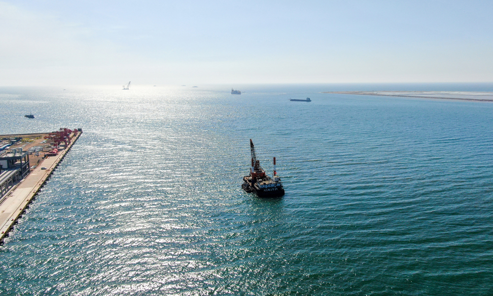 太平灣港區(qū)公共航道工程項目疏浚工程建設(shè)現(xiàn)場。