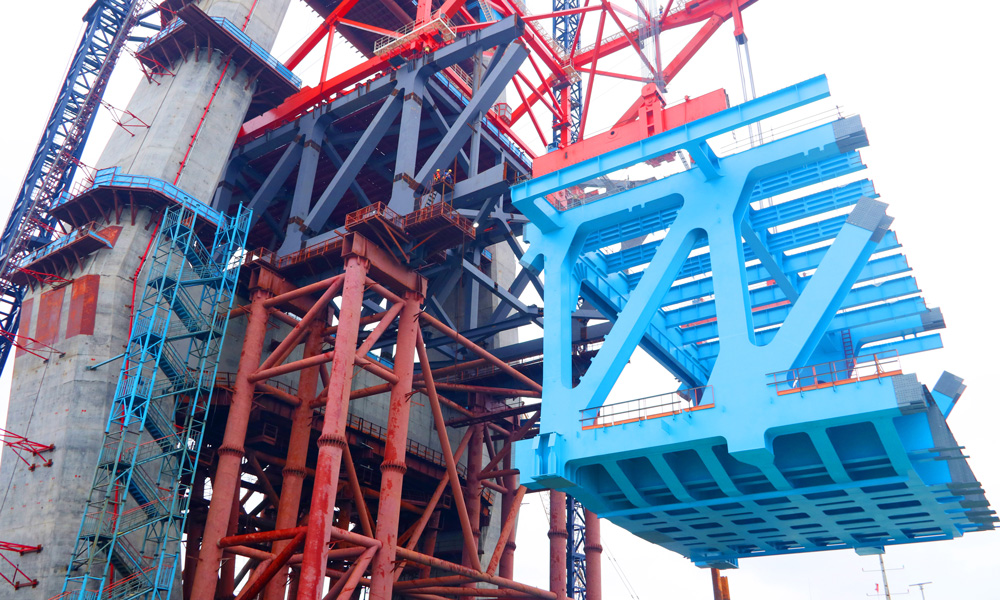 項目建成后，將在上海大都市圈、南京都市圈和合肥都市圈間建起一條快速新通道，對于優化沿長江地區鐵路網布局、服務長江經濟帶協同發展，推動長三角高質量一體化發展等具有重要意義。