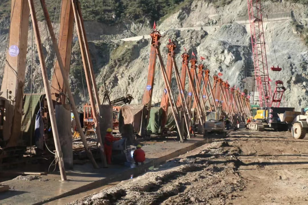 5.大壩施工建設中（一）.jpg