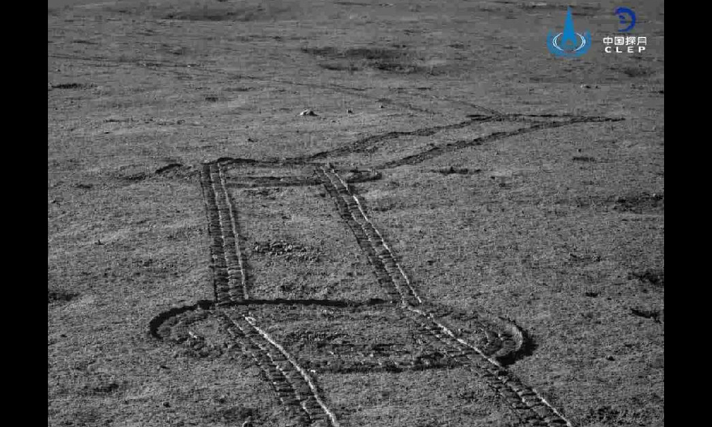 此前，玉兔二號月球車已于4月28日13時45分自主喚醒，中繼前返向鏈路建立正常，整器狀態正常。玉兔二號月球車將開展第五月晝工作，繼續實施巡視科學探測任務。