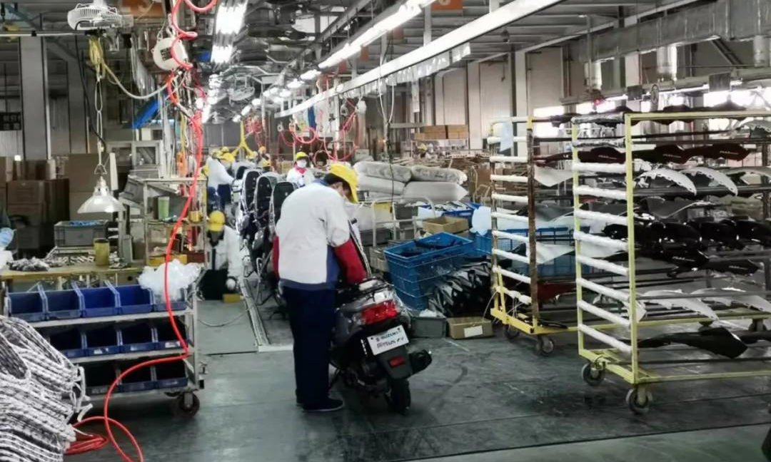 2月11日，輕騎鈴木全部工序實現復產。復產第一周，人員復工率達到70%以上，日產能恢復到75%，實現了東北、西南、中南、華北整車銷售發送。